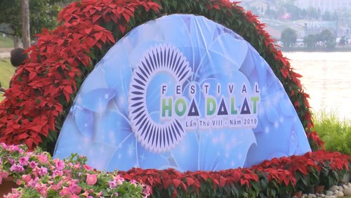 Festival hoa Đà Lạt lần thứ VIII năm 2019 khai mạc vào tối 20/12 - ảnh 1