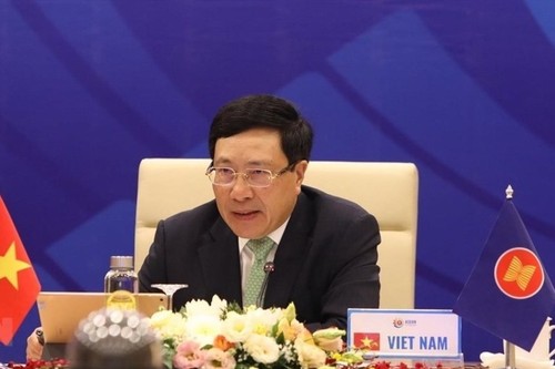 Các hoạt động đầu tiên trong khuôn khổ Hội nghị Bộ trưởng Ngoại giao ASEAN lần thứ 53 - ảnh 1