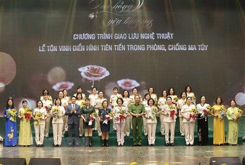 Tôn vinh phụ nữ tiêu biểu trong phòng, chống ma túy - ảnh 1