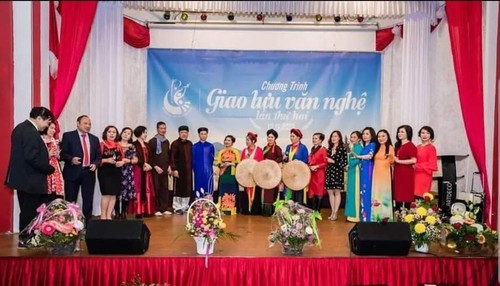 Cuộc thi “Kiều bào hát dân ca trên VOV” - phát huy vốn văn hóa truyền thống của dân tộc nơi xa xứ - ảnh 1