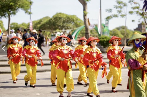 Phát triển bền vững thương hiệu Huế - Thành phố Festival - ảnh 2