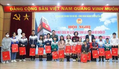 Hà Nội gặp mặt thân nhân chiến sỹ đang công tác tại biển đảo năm 2023 - ảnh 1