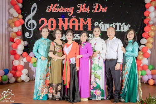 Nhạc sĩ, soạn giả Hoàng Thị Dư: 20 năm gìn giữ những làn điệu dân ca nơi xa xứ - ảnh 6