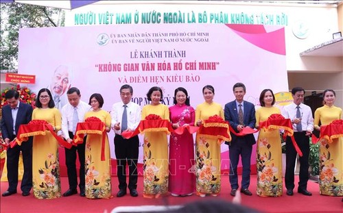 Khánh thành “Không gian văn hóa Hồ Chí Minh” và “Điểm hẹn kiều bào” - ảnh 1