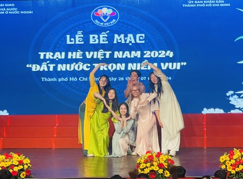 Bế mạc Trại hè Việt Nam 2024: Rực rỡ sắc màu và tràn đầy cảm xúc - ảnh 9