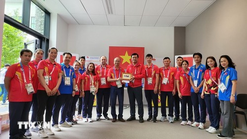 Olympic 2024: Đại sứ Việt Nam tại Pháp thăm hỏi Đoàn Thể thao Việt Nam - ảnh 1