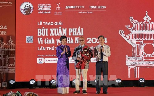 Giải thưởng Bùi Xuân Phái 2024 vinh danh Kiến trúc sư Hoàng Đạo Kính   - ảnh 1