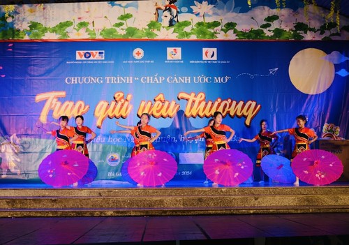 Chắp cánh ước mơ cho những em nhỏ vùng cao - ảnh 7