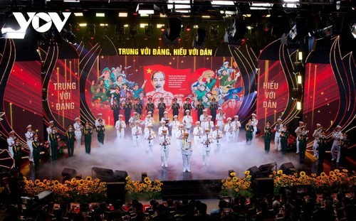 Chương trình nghệ thuật chính luận “Trung với Đảng, hiếu với Dân” - ảnh 1