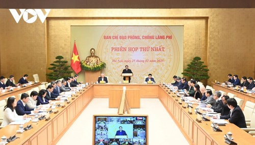 Thủ tướng Phạm Minh Chính chủ trì phiên họp thứ nhất của Ban chỉ đạo Trung ương Phòng, chống lãng phí - ảnh 2