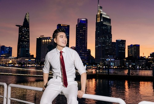 Dương Quốc Hưng viết tiếp những bản tình ca xây Tổ quốc - ảnh 1