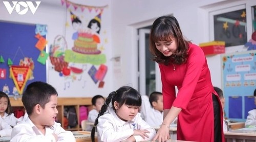 Luật Nhà giáo: tầm nhìn dài hạn của Việt Nam trong đầu tư cho giáo dục  - ảnh 1