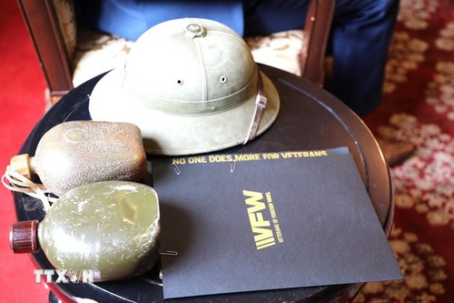 Việt Nam tiếp nhận kỷ vật chiến tranh do Mỹ cung cấp - ảnh 2