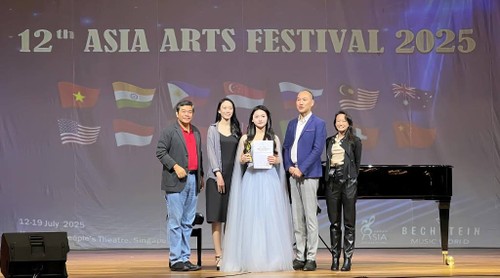 Ca sĩ Thanh Chúc: Vượt qua áp lực và thành công - ảnh 2