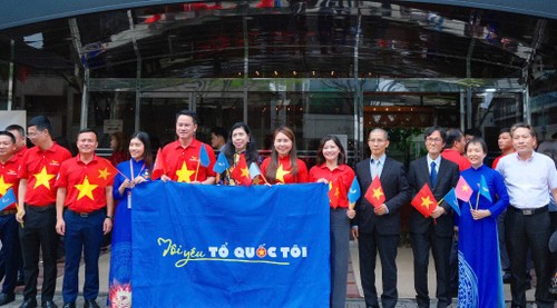 Bà Lê Thương: Mỗi bước chân của người trẻ chính là nhịp cầu nối giữa quá khứ, hiện tại và tương lai của dân tộc - ảnh 3