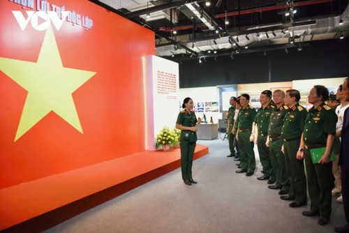 Ứng dụng công nghệ thực tế ảo tăng cường tại triển lãm “Giữ trọn lời thề độc lập“ - ảnh 1