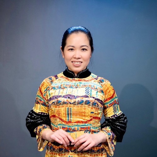 Phụ nữ Việt Nam tại Châu Âu: Việt phục bộ hành chào mừng 80 năm Quốc khánh  - ảnh 1