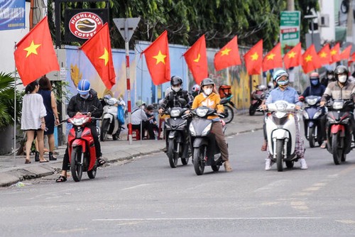 Cờ đỏ sao vàng và hành trình đến tương lai - ảnh 12