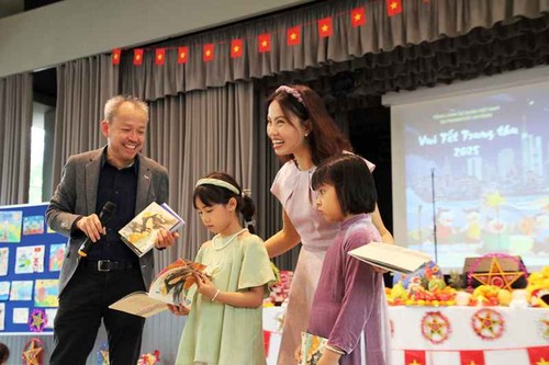 Tết Trung thu - Vui hội Trăng rằm tại CHLB Đức - ảnh 8