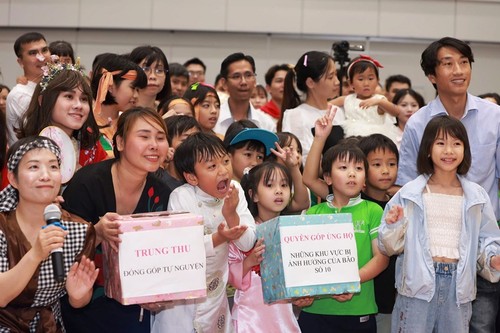 Đêm Trung Thu ý nghĩa tại Sakai: Gắn kết cộng đồng, hướng về quê hương sau bão Bualoi - ảnh 9