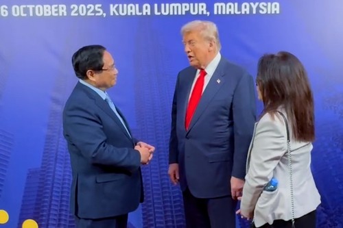 Thủ tướng Phạm Minh Chính gặp Tổng thống Hoa Kỳ Donald Trump - ảnh 2