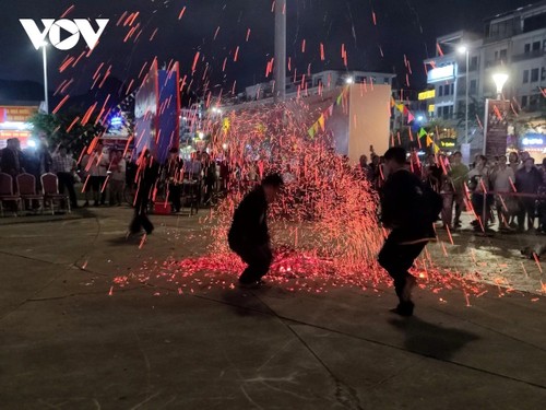 Khai mạc chuỗi hoạt động Kỷ niệm 89 năm Ngày truyền thống công nhân vùng Mỏ  - ảnh 2