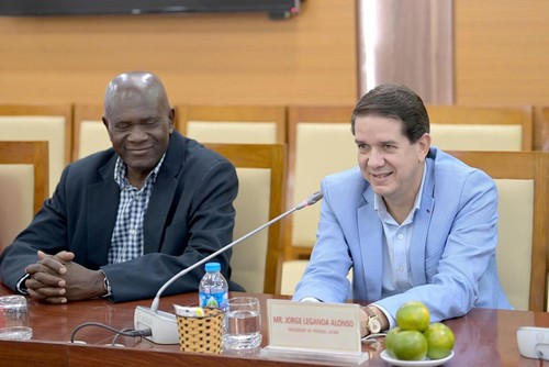 Thông tấn xã Cuba Prensa Latina tăng cường hợp tác với VOV - ảnh 3