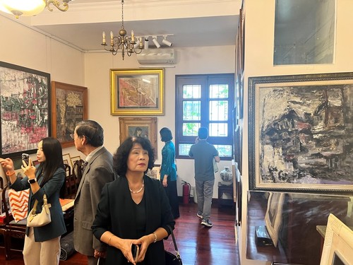 Triển lãm “Tình Bạn”: Nơi nghệ thuật gắn kết ký ức lịch sử và các nền văn hóa - ảnh 1