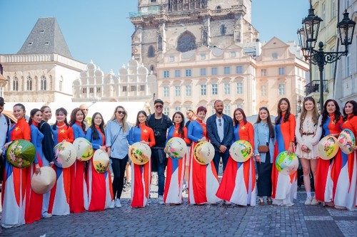 Ông Phạm Gia Hậu: Nghị quyết 80 đưa văn hóa trở thành nền tảng tinh thần vững chắc của xã hội - ảnh 3