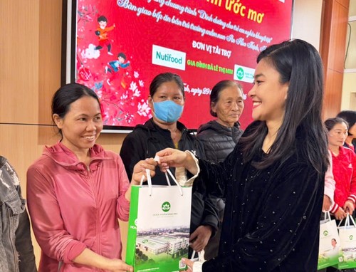 “Chắp cánh ước mơ” mang Tết ấm đến xã vùng cao Sơn Tiến - ảnh 8