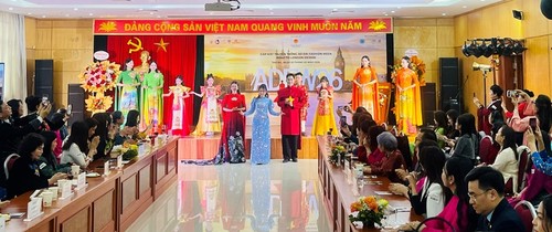 Áo Dài Fashion Week London 2026 kể câu chuyện văn hoá Việt - ảnh 1