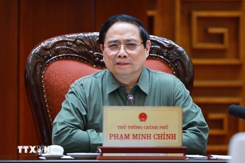 Thủ tướng Phạm Minh Chính: xây mới cầu sông Lô để đáp ứng yêu cầu phát triển - ảnh 1
