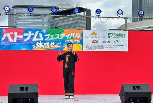 Áo dài và văn hóa Việt rực rỡ tại Lễ hội Việt Nam 2026 ở Osaka - ảnh 6