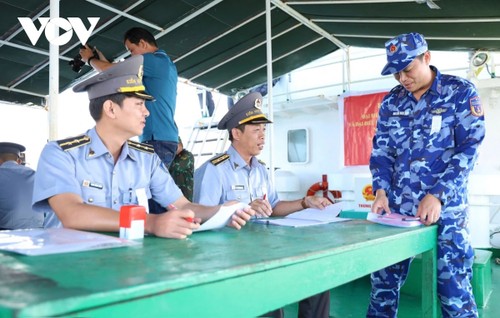 Hải trình của những phiếu bầu trên vùng biên giới biển - ảnh 2