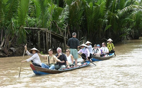 Memperkuat konektivitas pengembangan pariwisata daerah Dataran rendah sungai Mekong - ảnh 1