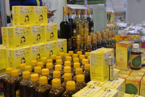 Mengembangkan produk utama di desa-desa kerajinan Vietnam menurut pola OCOP  - ảnh 1