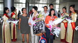 5.35 million foreigners visit Vietnam  - ảnh 1