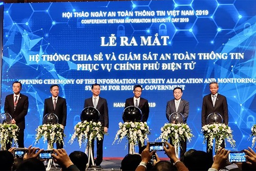 Information sharing and monitoring system for E-government inaugurated  - ảnh 1