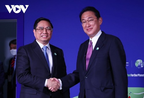 PM meets Crown Prince Charles, PMs of Japan, India on COP26 sidelines  - ảnh 2