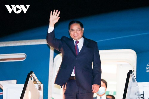 Prime Minister arrives in Washington DC for ASEAN-US summit - ảnh 1