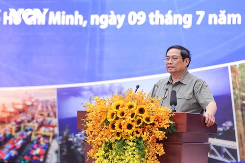 PM underlines development tasks of Southern key economic region - ảnh 1