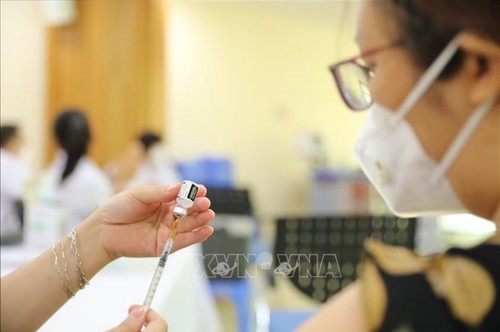 New COVID-19 cases rise, 9,000 recover in 24 hours - ảnh 1