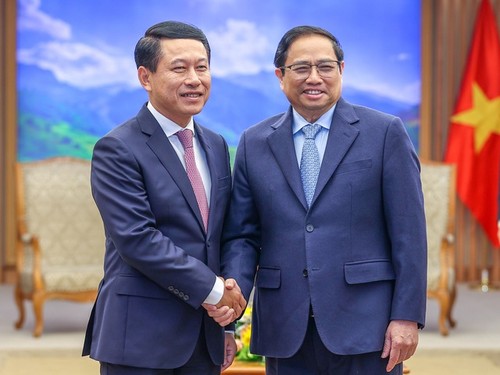 Vietnam, Laos cultivate special friendship  - ảnh 1