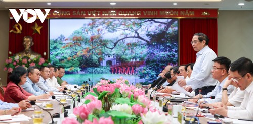 PM pushes accomplishment of Hanoi development tasks - ảnh 1