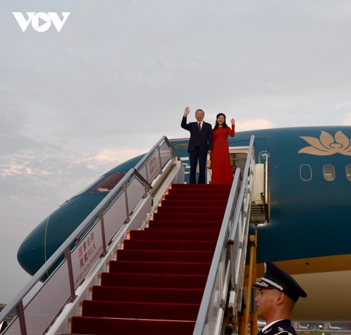 Party General Secretary and State President To Lam arrives in Beijing  - ảnh 1