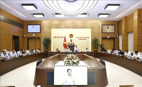 National Assembly Standing Committee opens 38th session  - ảnh 1