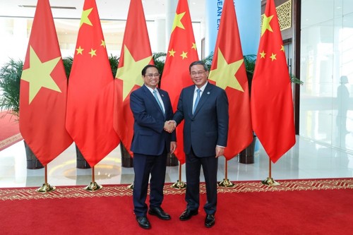 Chinese premier begins official visit to Vietnam - ảnh 1