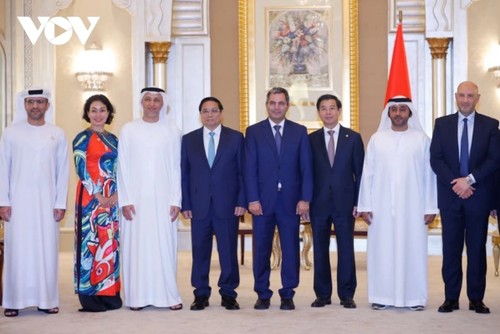 PM welcomes UAE corporations' investment in Vietnam - ảnh 1