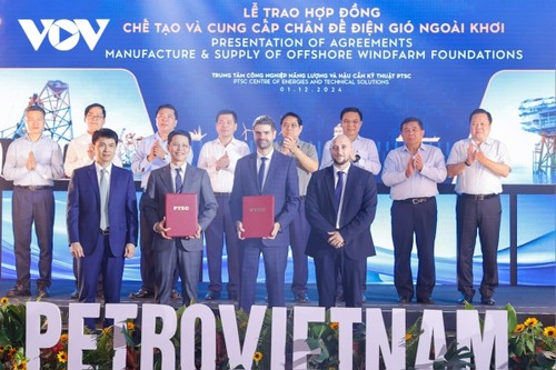 PM attends Petrovietnam's oil, gas and offshore wind power events  - ảnh 1