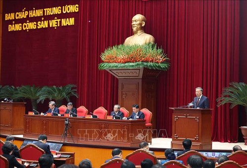 Party chief requests Party building sector’s advise to make political apparatus lean and mean  - ảnh 1
